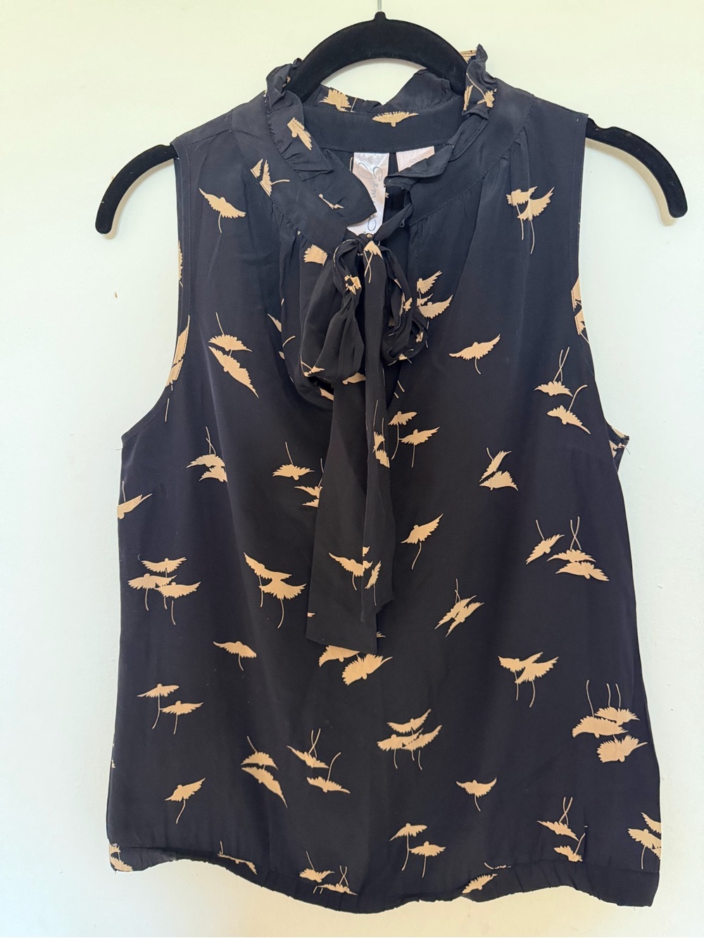 Anthropologie Black Sleeveless Tie-Neck Camisole with Beige Feather Print
